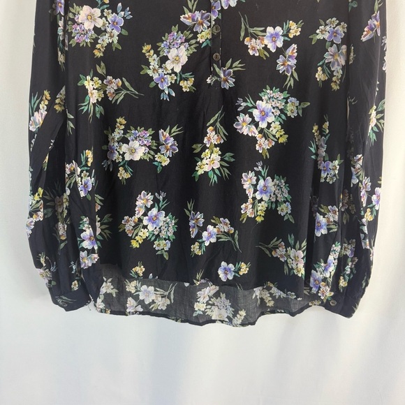 Velvet Black Floral Blouse WornOnTV: Size L - Picture 6 of 16